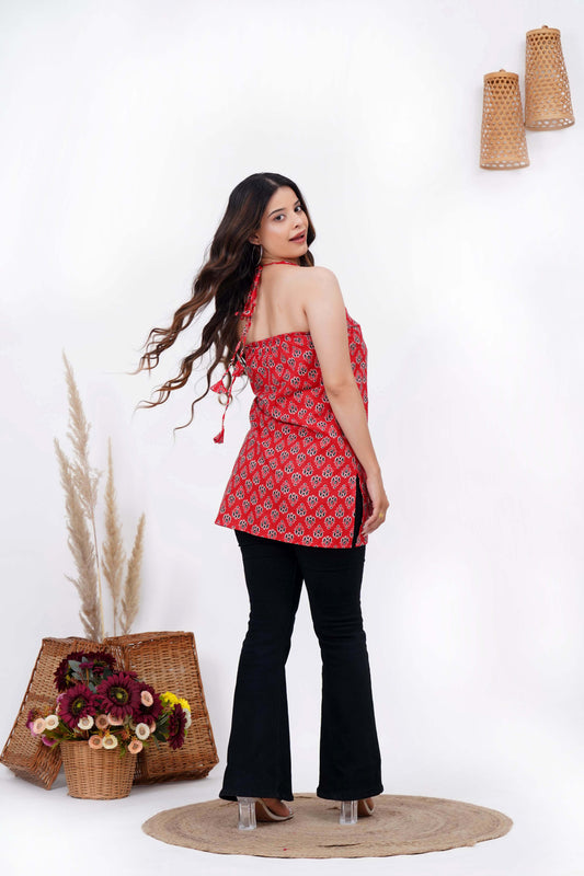 Pataka Paro Halter Neck Short Kurti