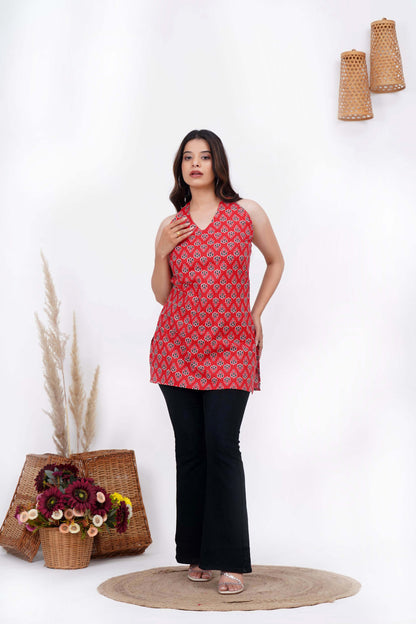 Pataka Paro Halter Neck Short Kurti